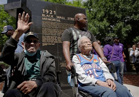 Sự kiện Tulsa Race Massacre: Cuộc tàn sát đẫm máuTargeting Black Wall Street và sự phân biệt chủng tộc ở Mỹ